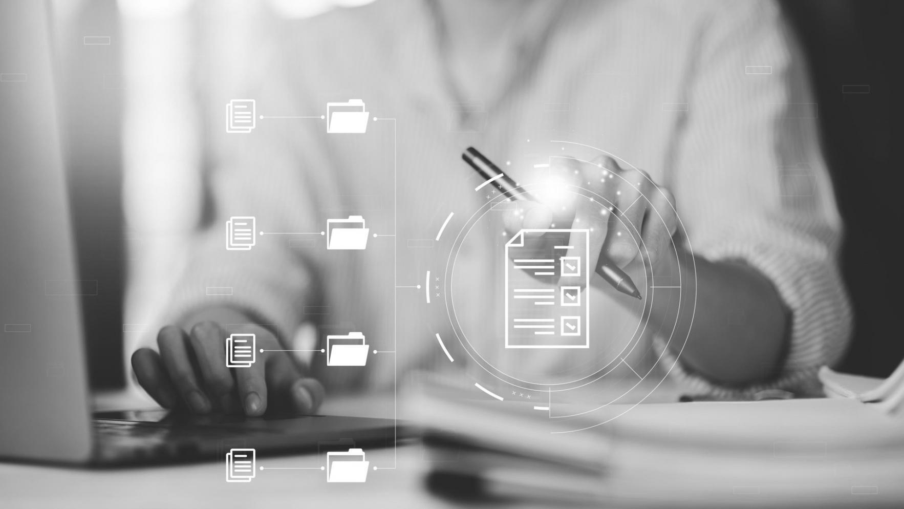 Content-Optimierung Seminar – Teilnehmer in einer modernen Lernumgebung